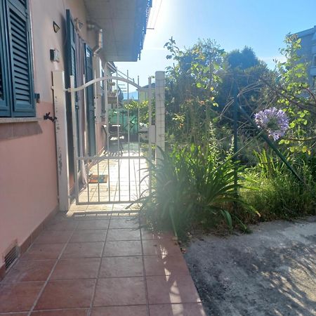 La Casa Di Ulivi Villa Piano di Follo Exterior foto